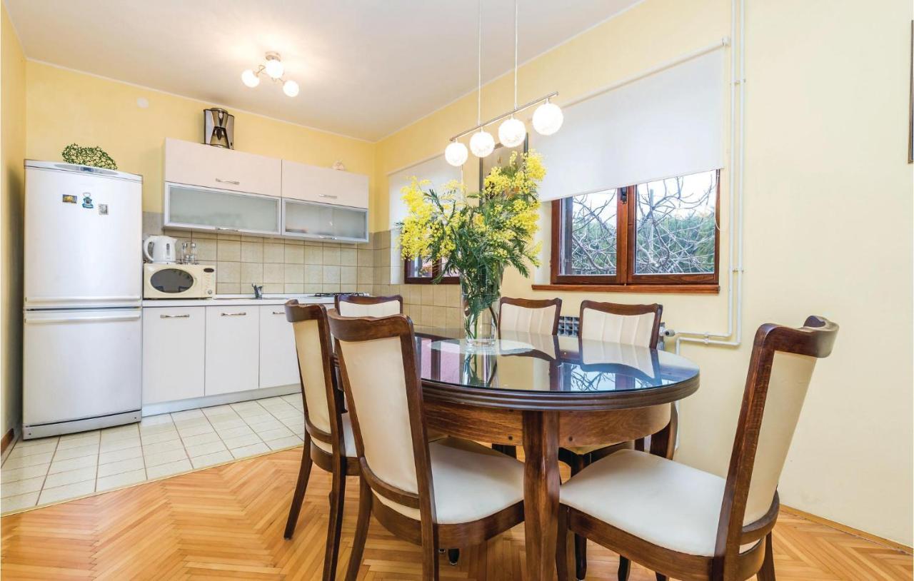 Lovely Apartment In Matulji With Kitchen المظهر الخارجي الصورة