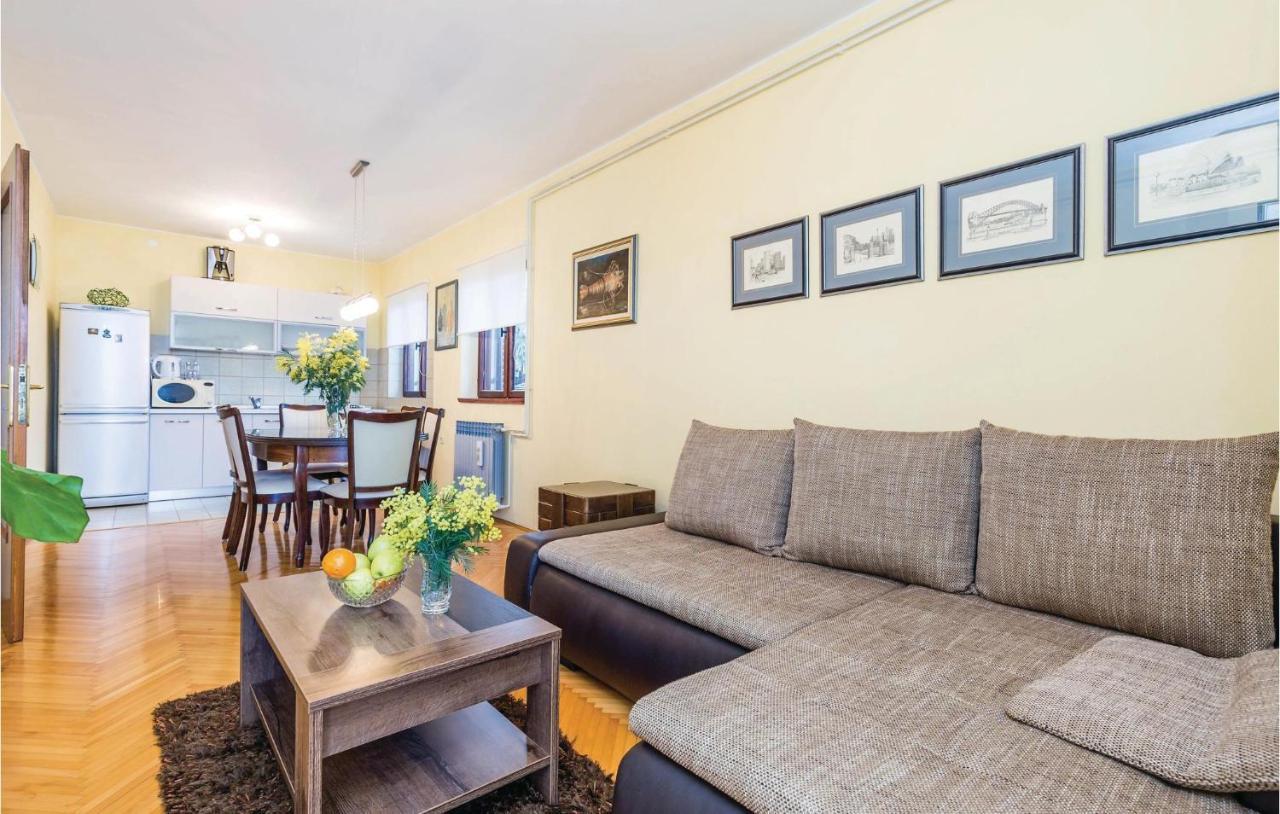 Lovely Apartment In Matulji With Kitchen المظهر الخارجي الصورة